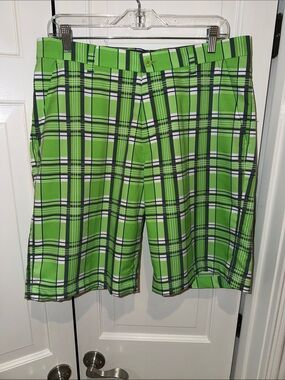 Men's Green Plaid Golf Shorts